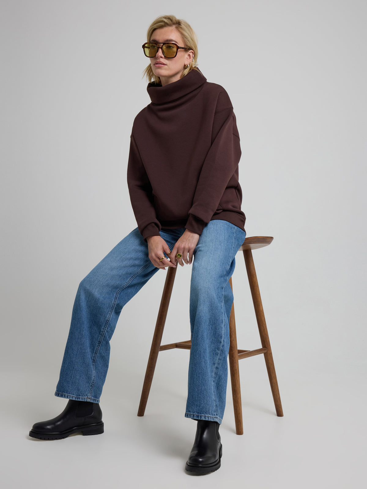 High Neck Sweatshirt - Bitter Chocolate