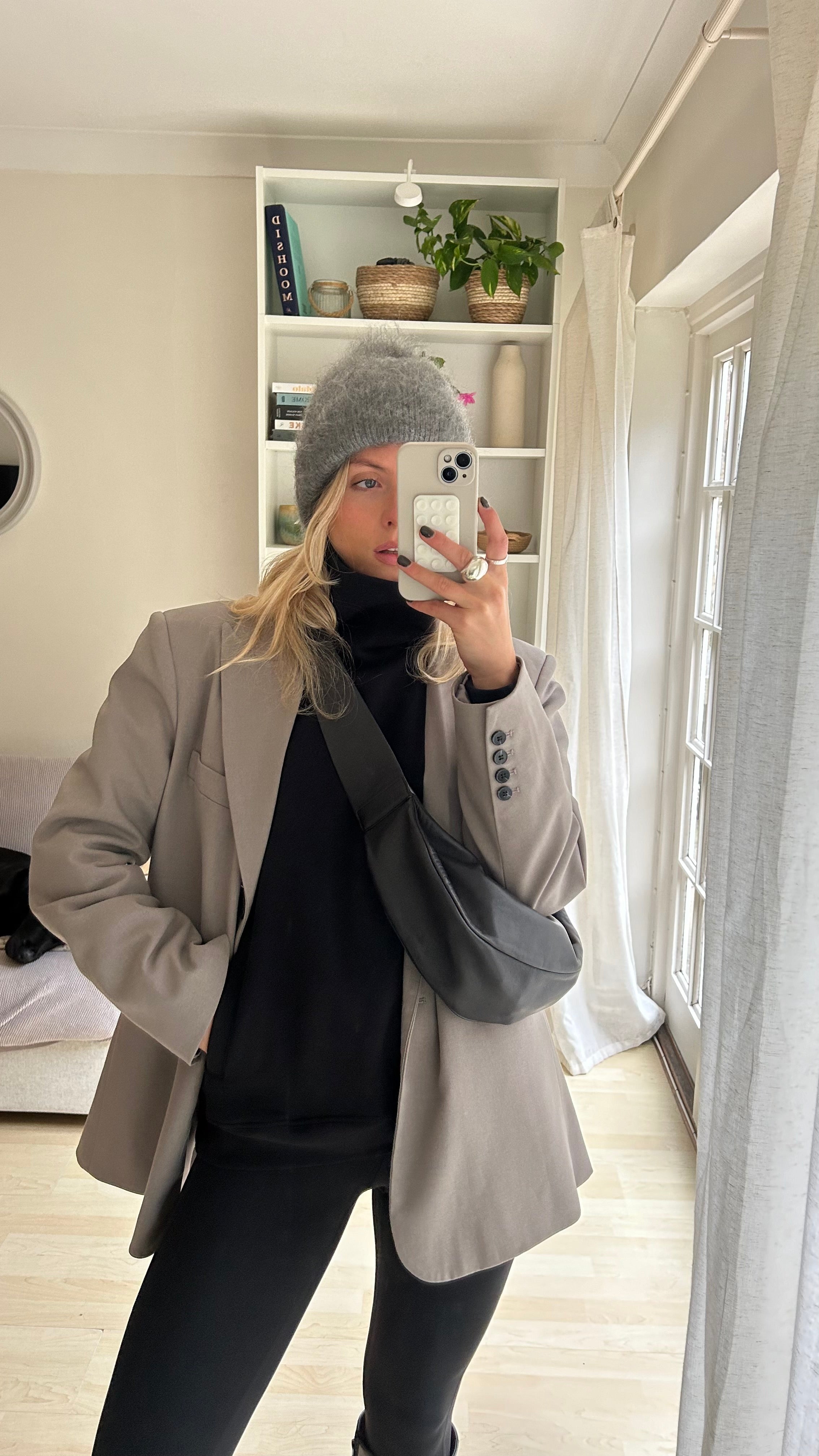 High Neck Oversized Sweatshirt - Black