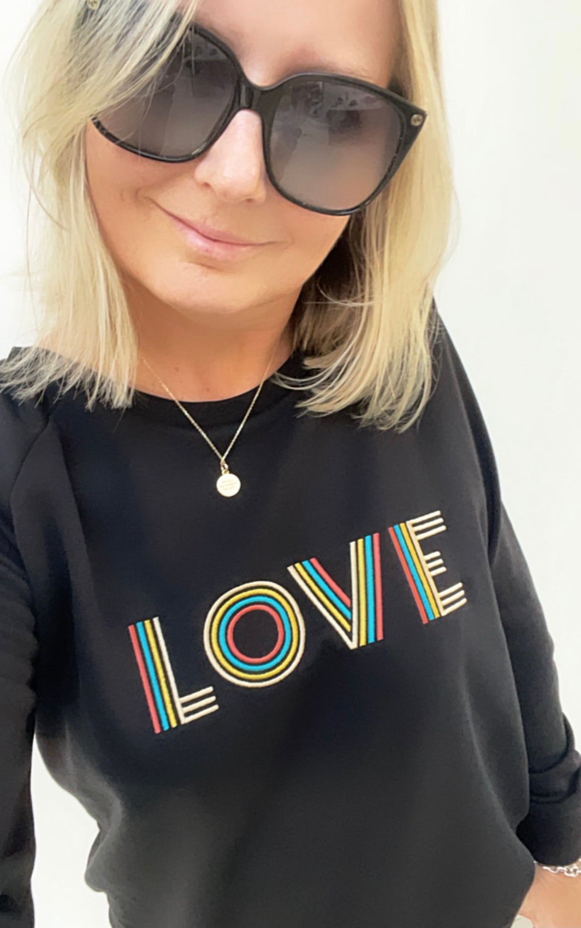 Retro LOVE Sweatshirt