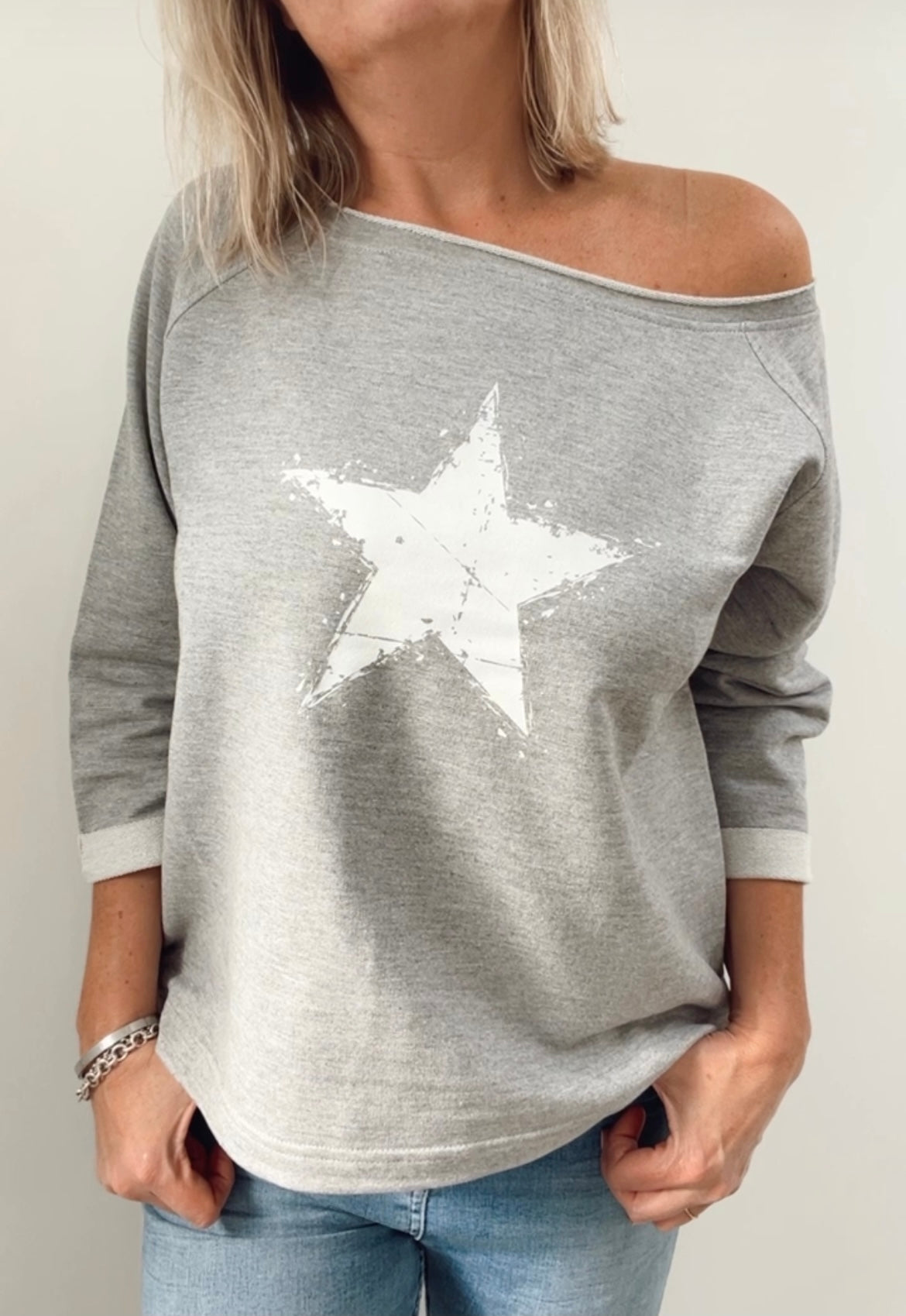 Z supply distressed star pullover sale